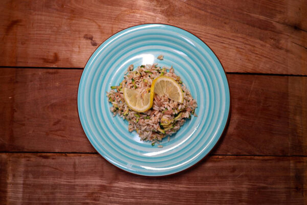 Insalata di riso alle zucchine con tonno e limone - immagine 2